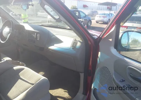 2002 Ford F-150 Lariat/Xlt z USA, uszkodzony, nr VIN 1FTRW07LX2KD47266